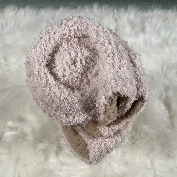 NWT - Plush Throw - Picture 5 of 5